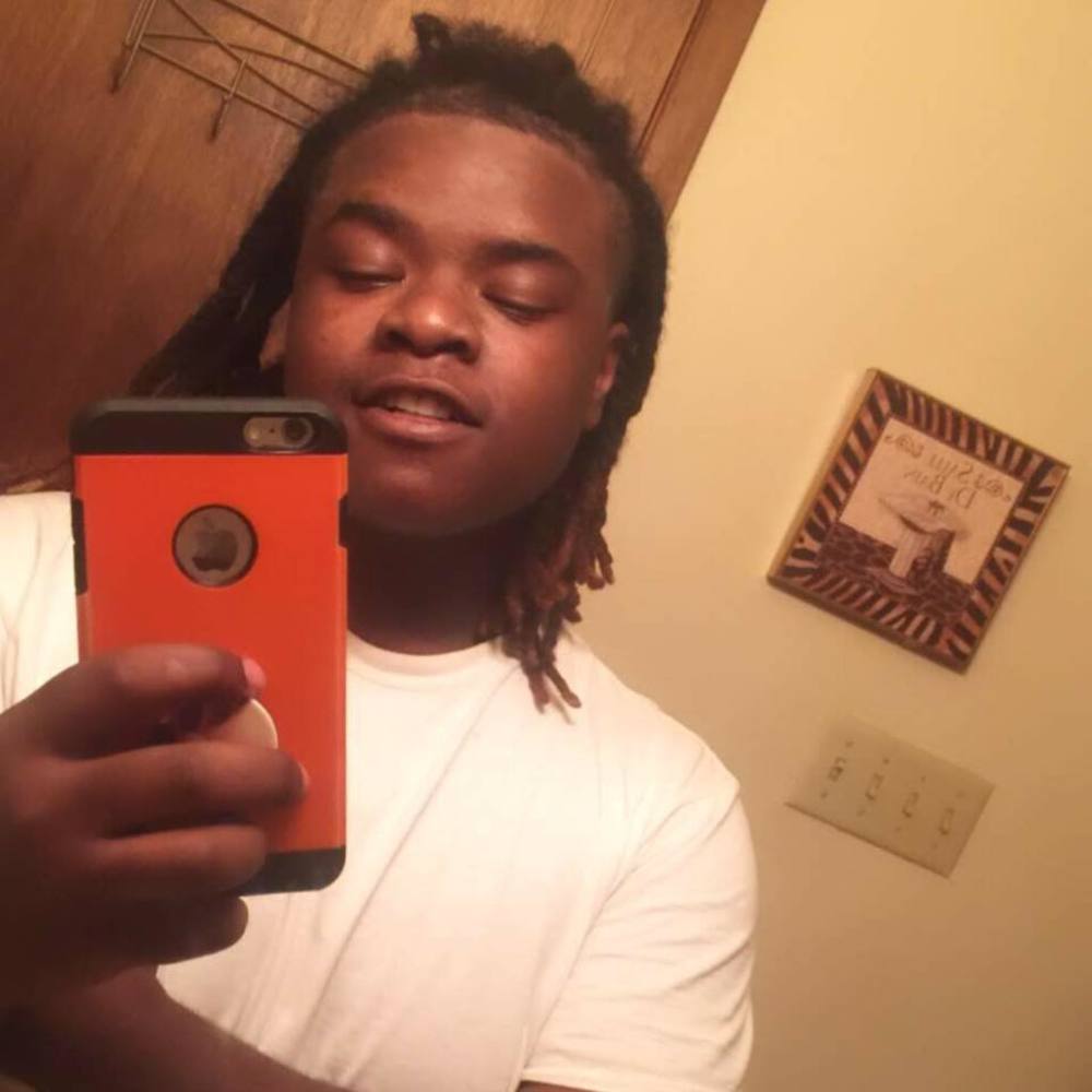 Meet your Posher, De'juan